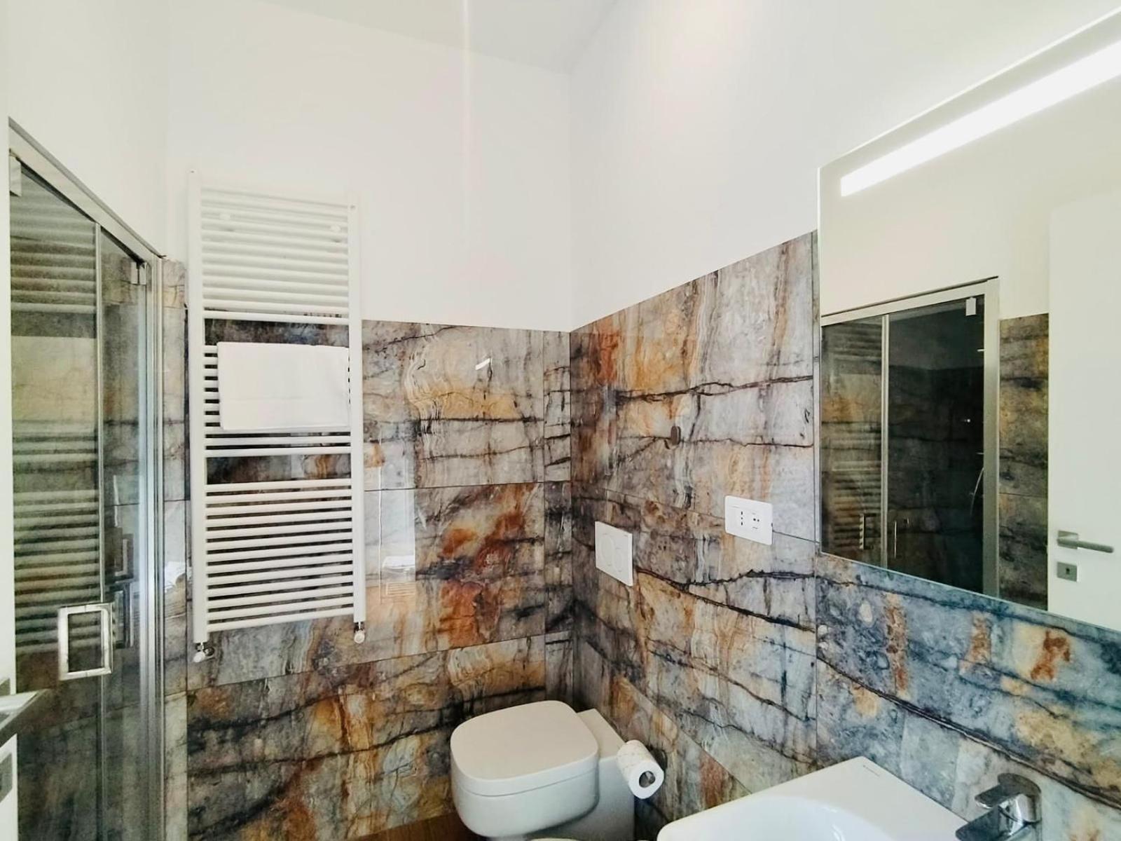 Hh Hermoso Housing Asti Exterior foto